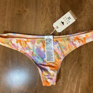 Billabong Womens Bikini Bottoms NWT Size XL 14 Paradise Cove Multi Color